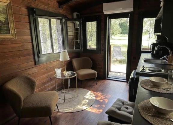 Roulotte / Tiny House Dans Les Alpilles Hotel Saint-Remy-de-Provence Exterior photo